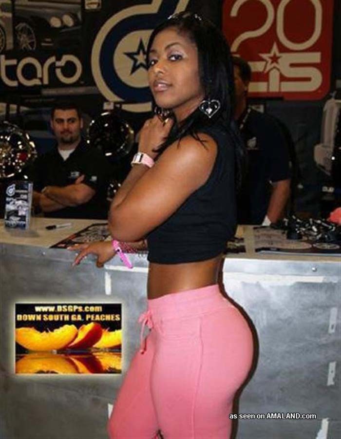 Bunch of black bombshells camwhoring
 #73342865