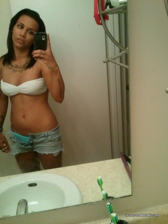 Gallery of an inked and pierced chick camwhoring #67592986