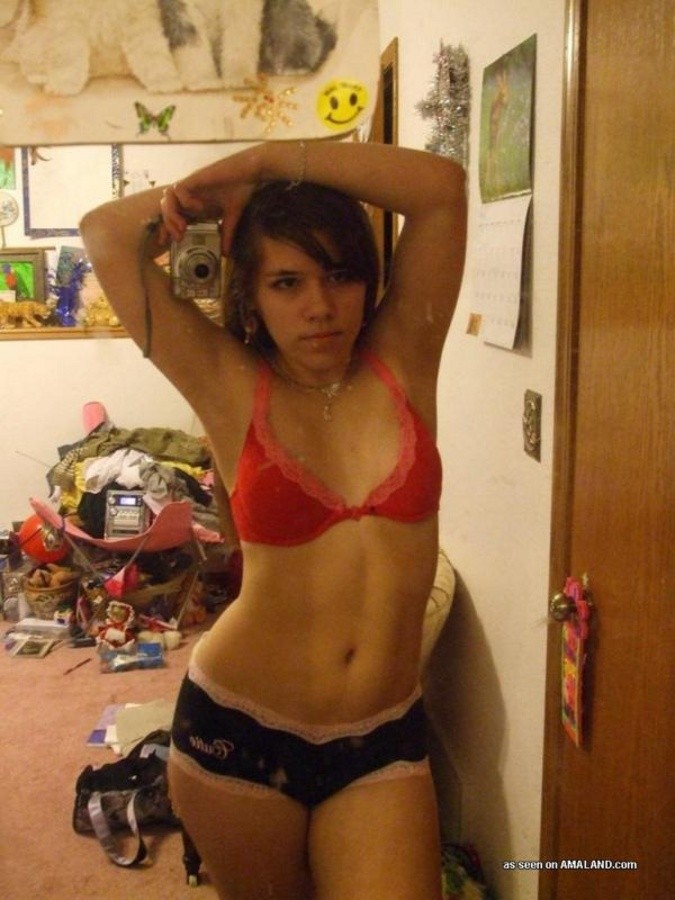 Sexy novia española selfshooting en su lencería
 #67610292