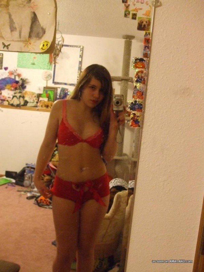 Sexy novia española selfshooting en su lencería
 #67610298