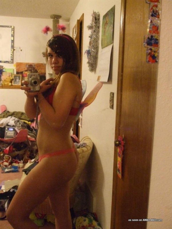 Sexy novia española selfshooting en su lencería
 #67610380