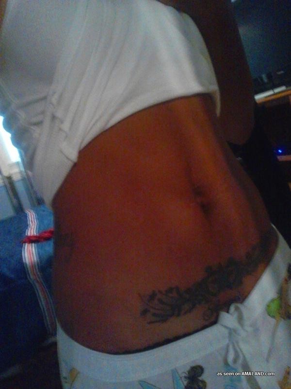 Compilación de una chica no desnuda posando en ropa interior
 #76127356