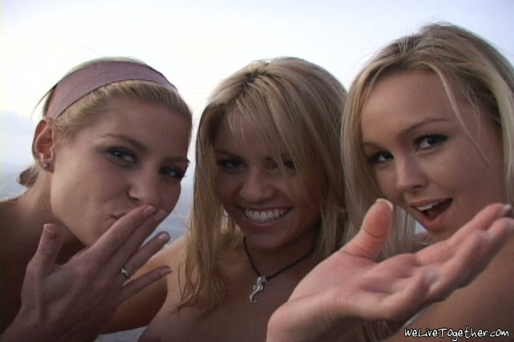 These 3 sexy babes are hot air ballooning and eating box all at the same time #73912179