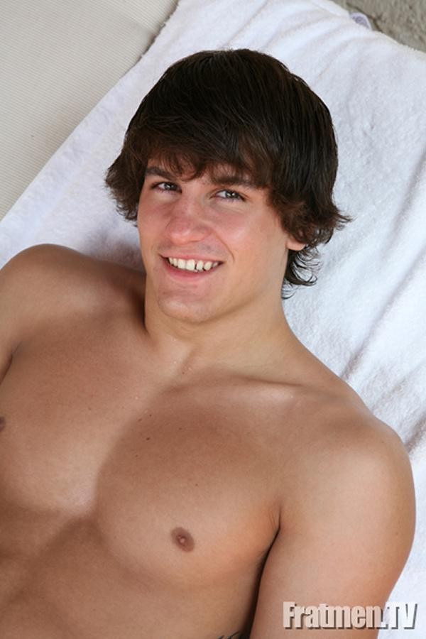 Hung College frat Kerl
 #76998699