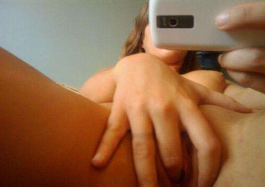 Picture compilation of babes finger-fucking their twats #75782086
