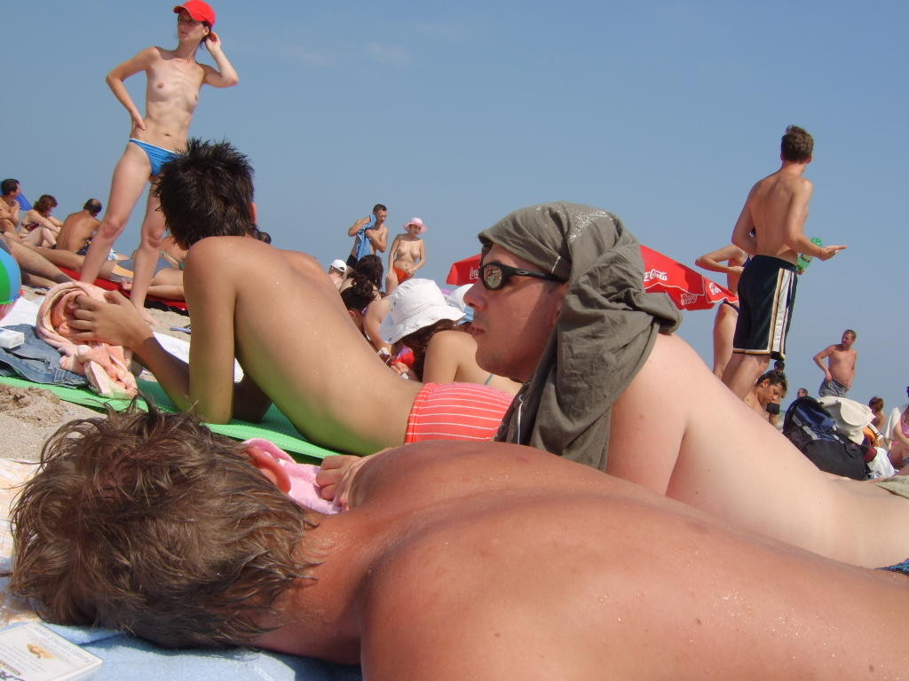 Fotos de nudistas increíbles
 #72308655