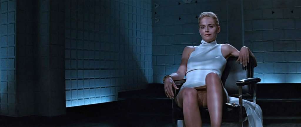 Sharon stone che espone le sue tette vivaci e scopa con un ragazzo in un film nudo
 #75328557