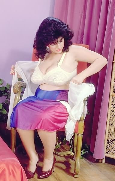Nena con tetas gigantescas
 #75586045