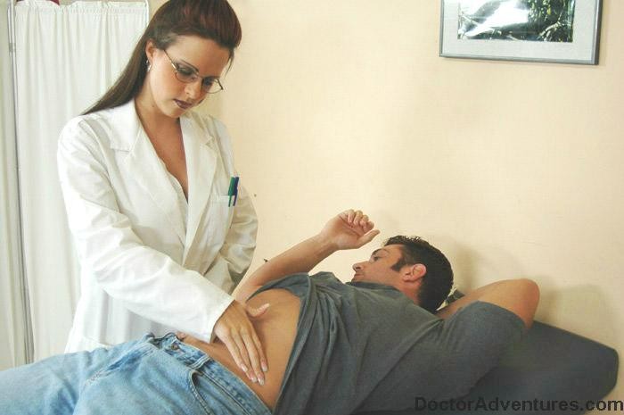 Enfermera latina de grandes tetas cabalgando y follando con las tetas duras
 #75051019