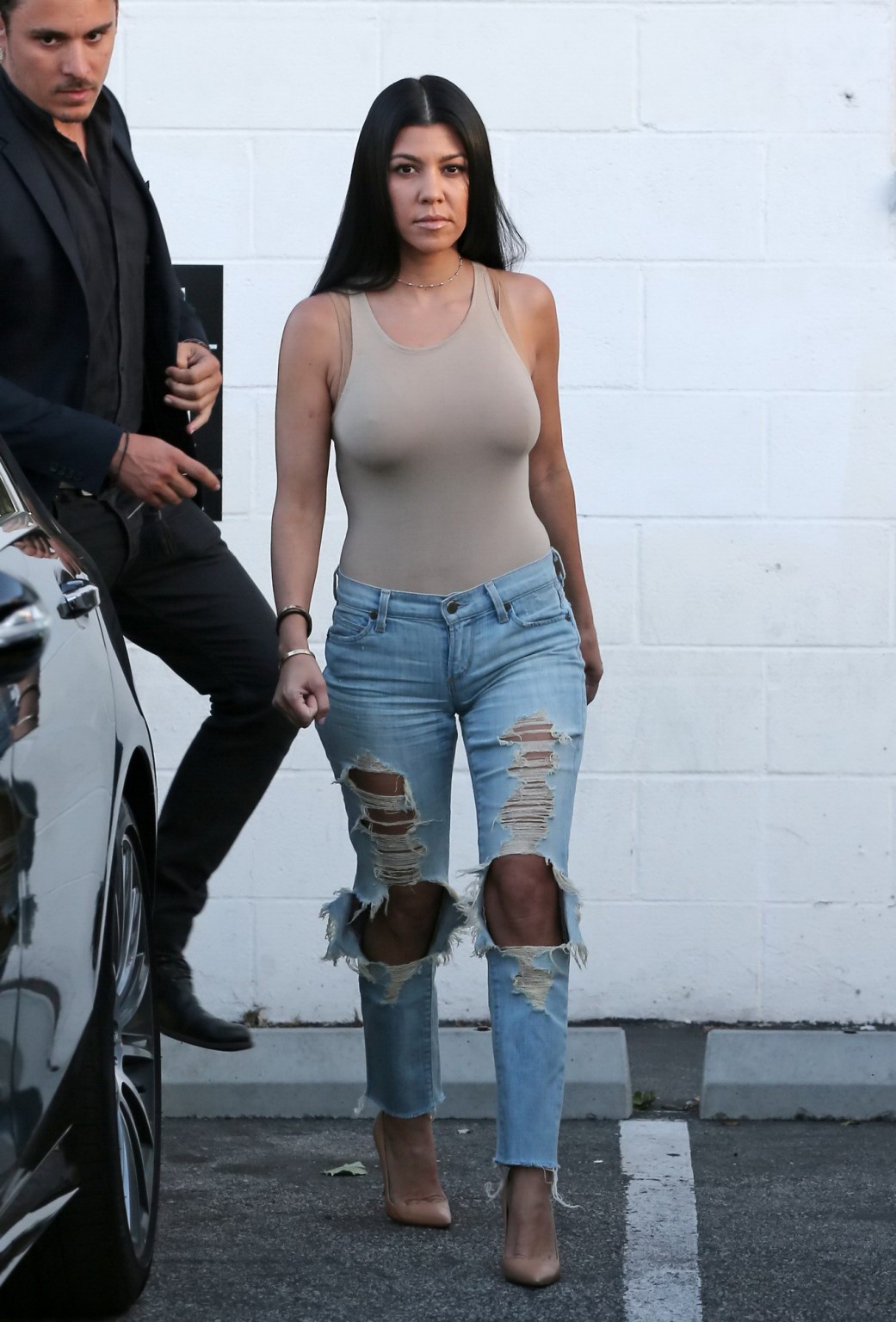 Kourtney kardashian seethru montrant seins et tétons
 #75143190