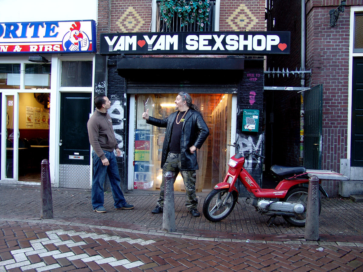 Vera prostituta milf di Amsterdam che scopa un turista selvaggio
 #69120810