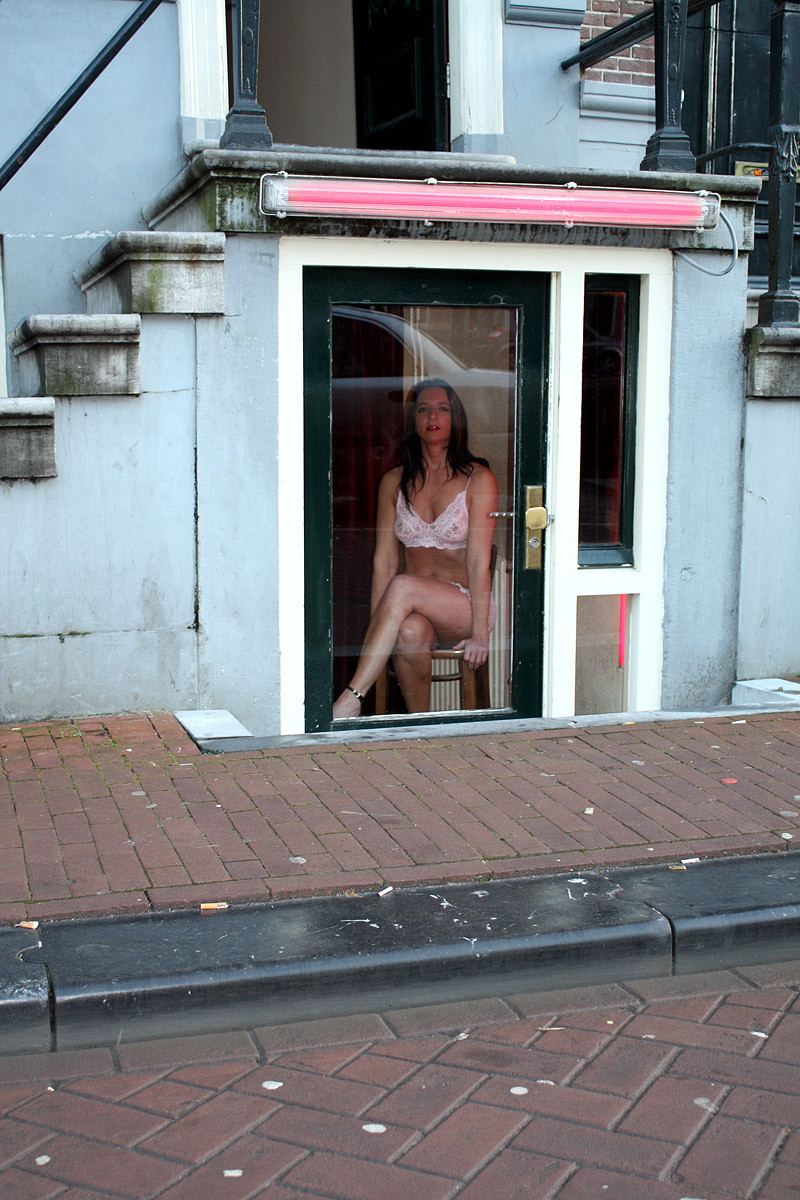 観光客とファックするアムステルダムの乳母娼婦
 #69120841