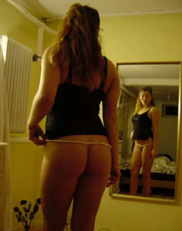 Nette Sammlung von einer wunderschönen Milf's freche selfpics
 #75461864