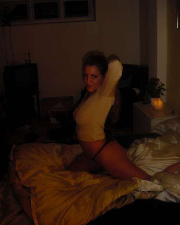 Nette Sammlung von einer wunderschönen Milf's freche selfpics
 #75461872