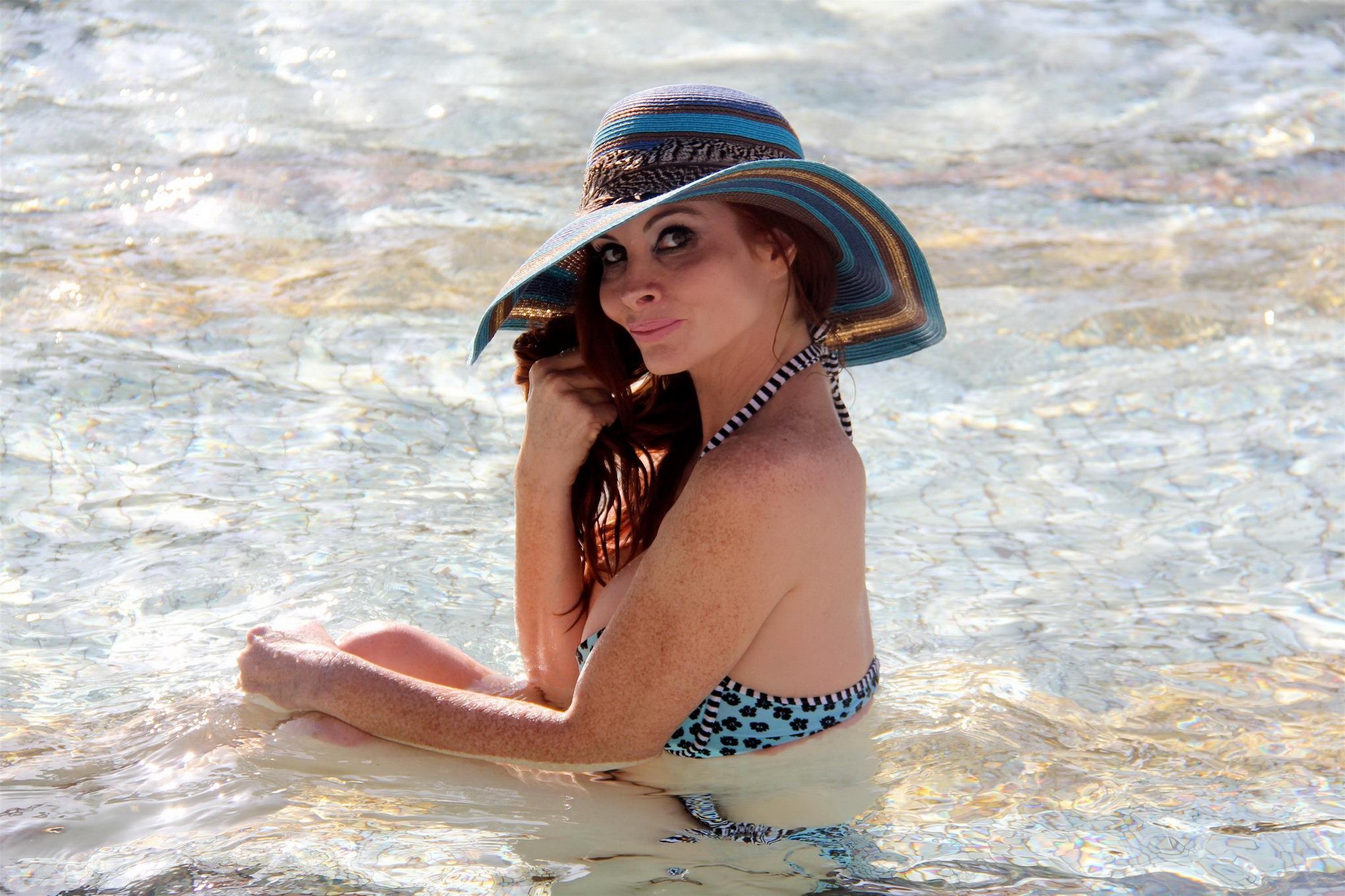 Phoebe Price en bikini à la piscine de l'hôtel Venetian à Las Vegas.
 #75267202