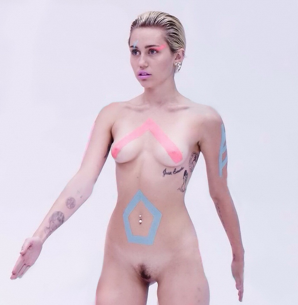 Miley Cyrus showing off her bare boobs and pussy #75149983