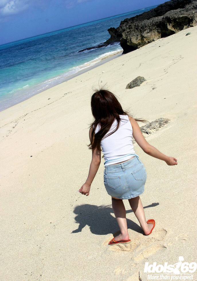 Japanese av teen idol Miyu Sygiura on beach #69886578