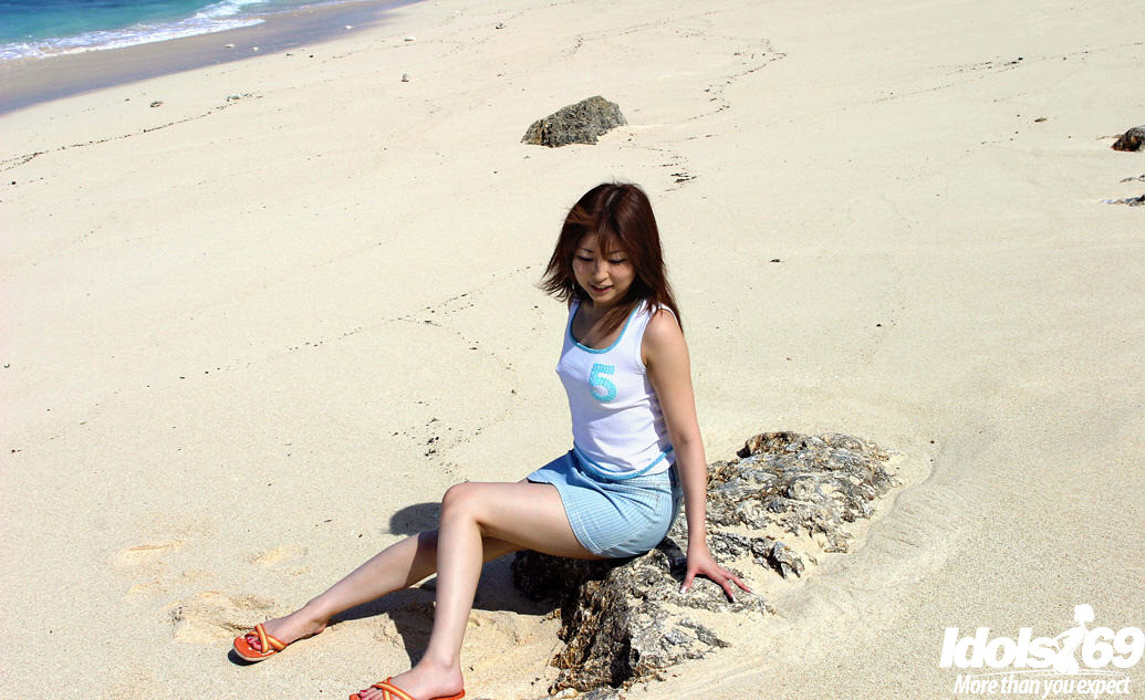 Japanese av teen idol Miyu Sygiura on beach #69886585