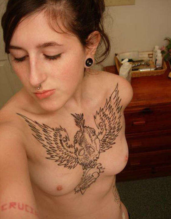 Pictures of a tattooed emo amateur GF #75709361