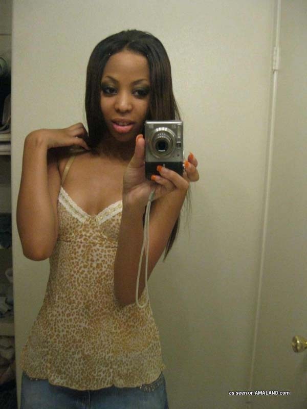 Real amateur ebony girlfriend teasing on cam
 #67633579