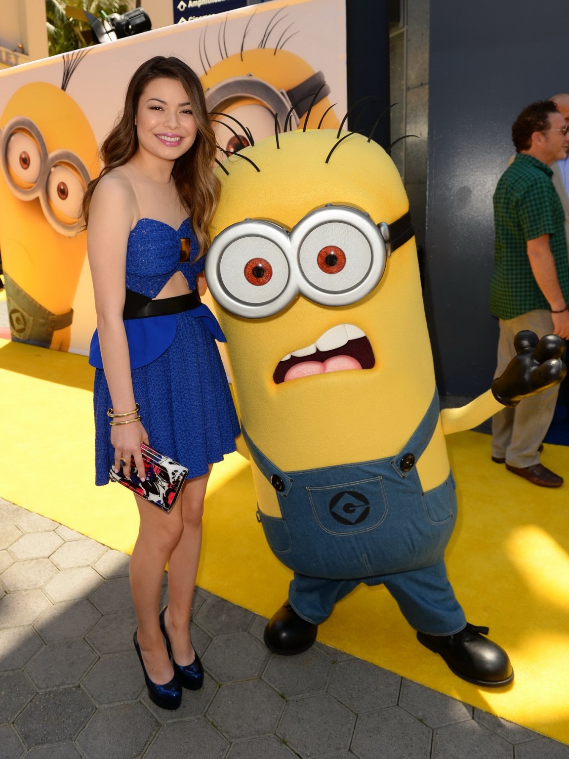 Miranda Cosgrove wearing revealing blue mini dress at the Despicable Me 2 premie #75228584