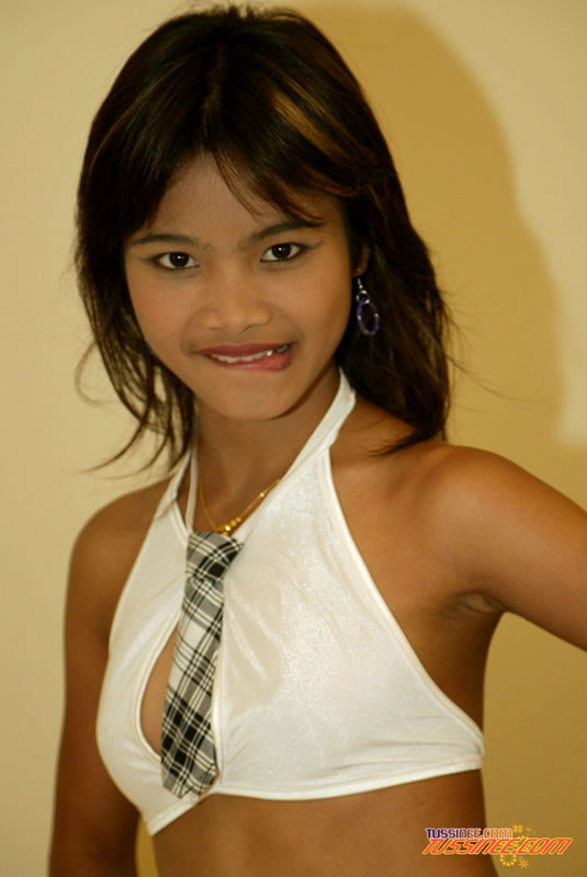 Thai teen Mädchen kurzen Rock
 #69756708