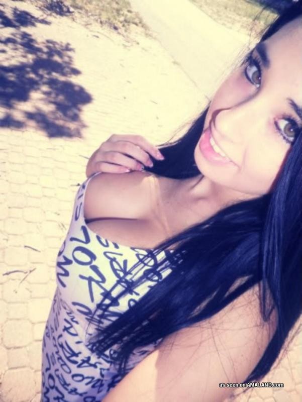 Sammlung einer wunderschönen Hottie mit großen Titten beim Camwhoring
 #75693051
