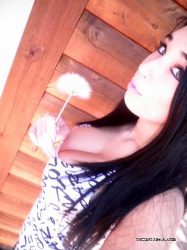 Sammlung einer wunderschönen Hottie mit großen Titten beim Camwhoring
 #75693079