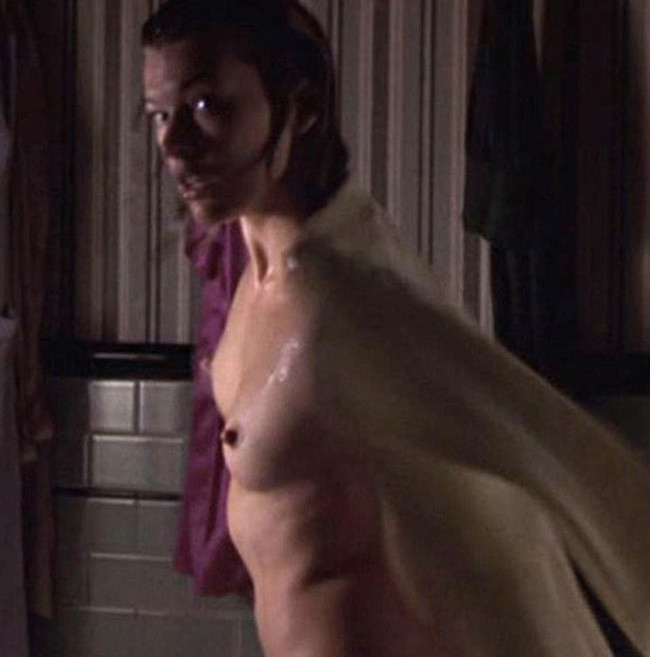 Milla jovovich desnuda tetas alegres y el culo impresionante
 #75396014