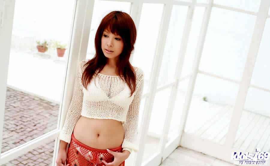 Sexy chica japonesa con grandes tetas naturales
 #69936583