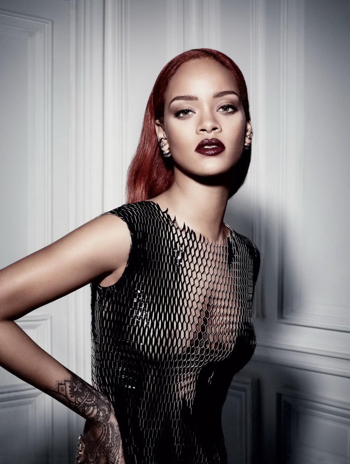 Rihanna en robe transparente montrant ses gros seins pour dior
 #75153205