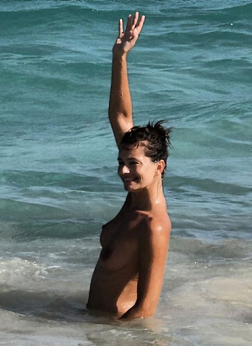 Paulina Porizkova exposing her nice tits on beach paparazzi pictures #75383722