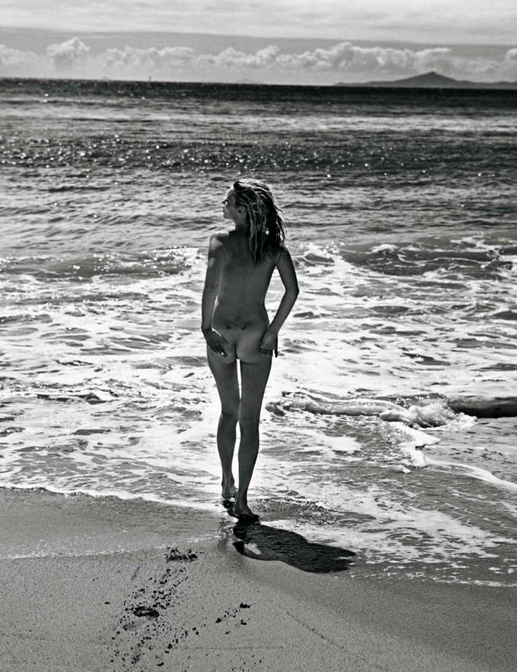 Kate Moss showing her nice small tits and pussy in nude photoshoot on beach #75355588
