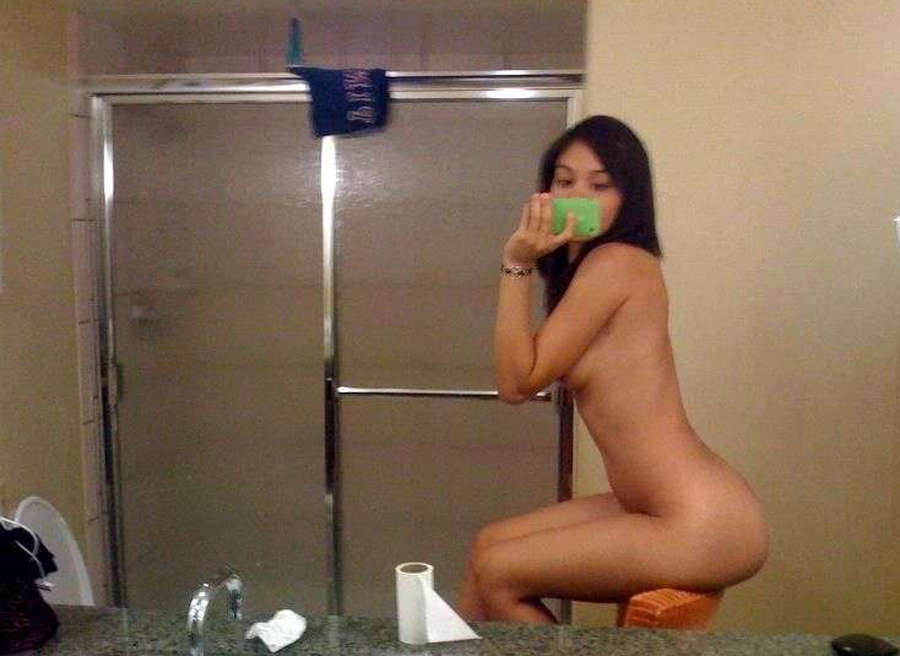 Pictures of various camwhore amateur hotties #75719160