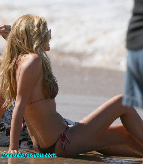 Nadine Coyle upskirt and bikini posing on beach paparazzi pix #75433536