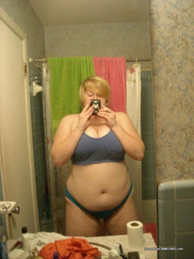 BBW hottie showing off her nice ginormous boobies #67638571