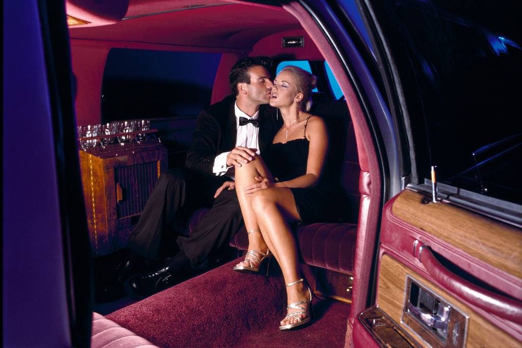Exibitionist couple having outdoor public sex on limo backseat #78637693