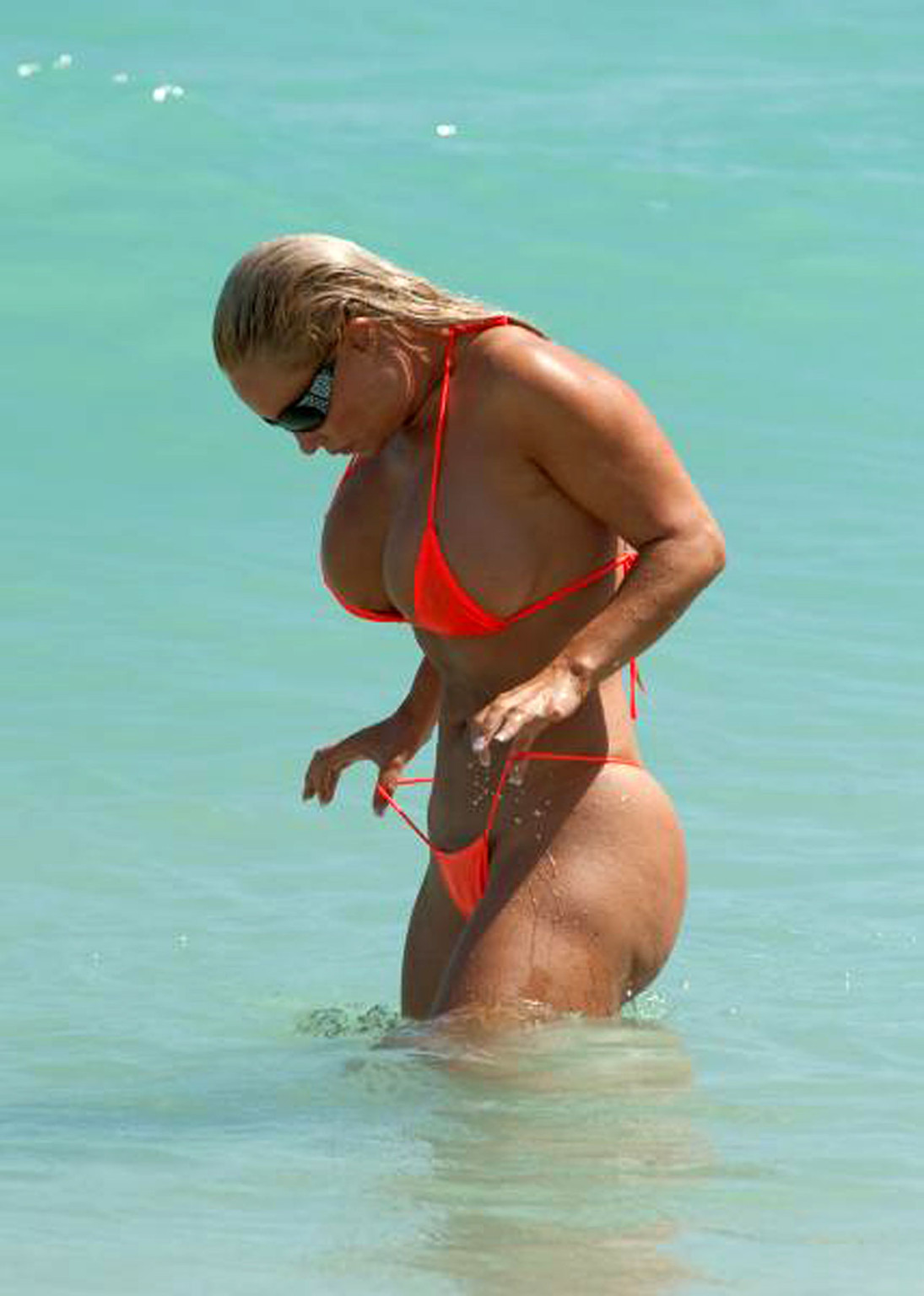 Nicole Coco Austin showing huge boobs and sexy ass in thong #75331373