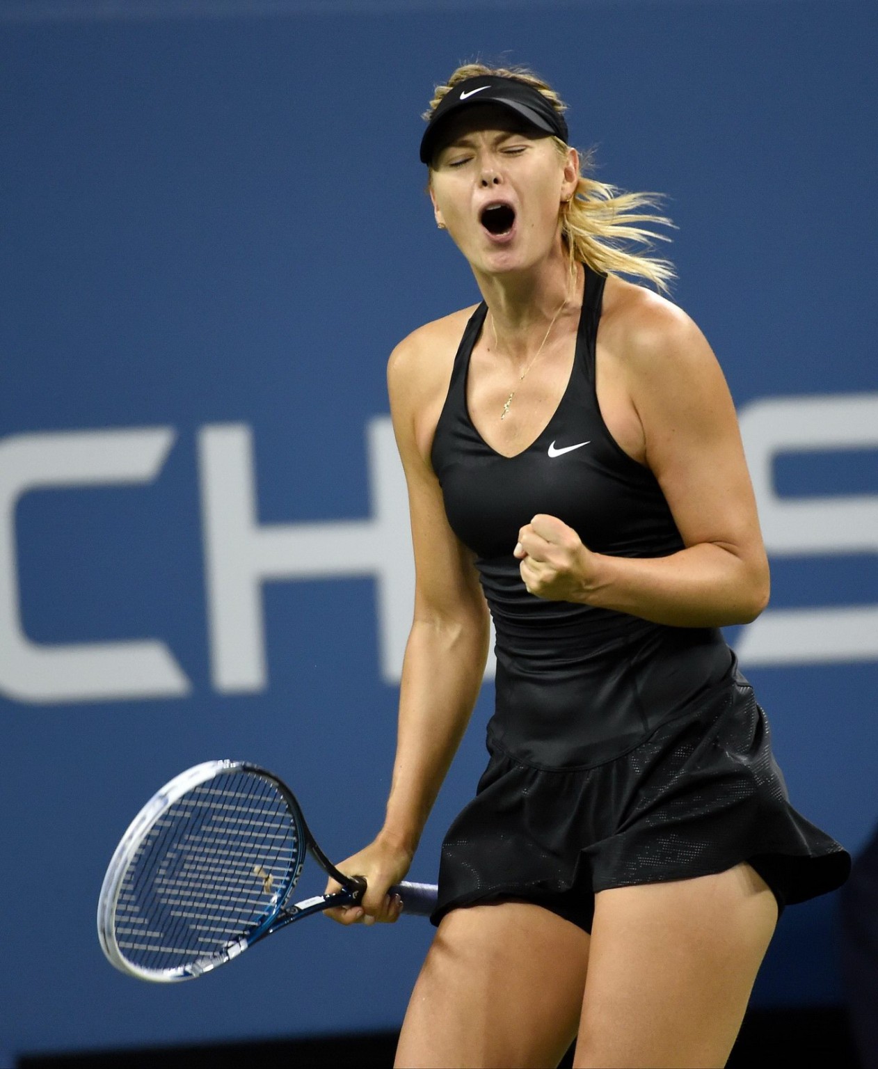 Maria sharapova upskirt bei den us open in new york
 #75186997