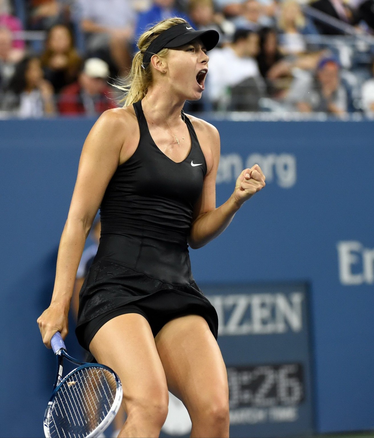 Maria sharapova upskirt bei den us open in new york
 #75187003