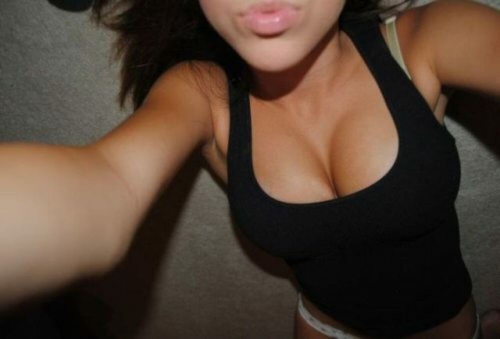 Big tit gfs exposing thier busty bodies gallery 14
 #67750172