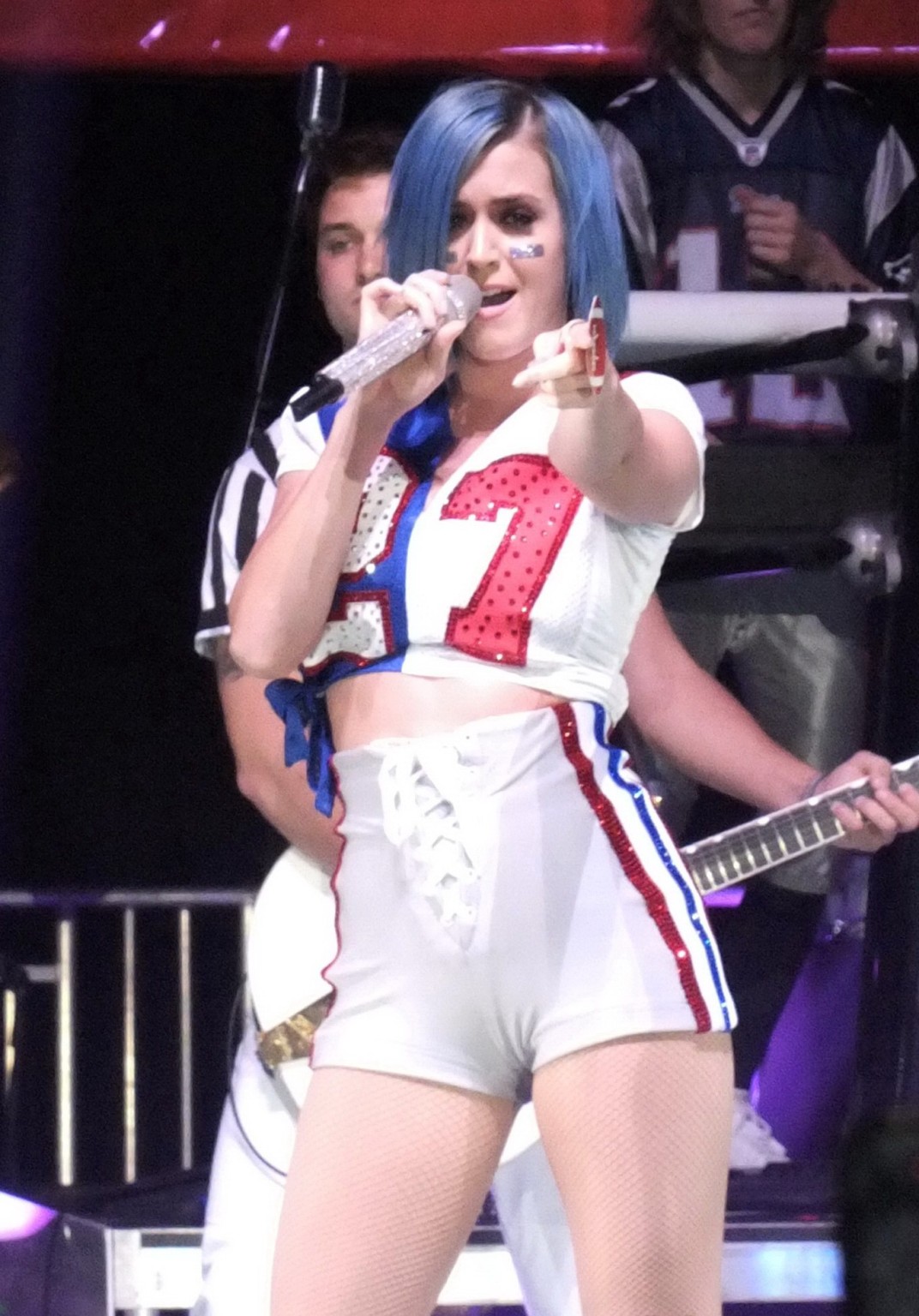 Katy Perry In Shorts Socks Performing At Directvs Super Saturday Night 