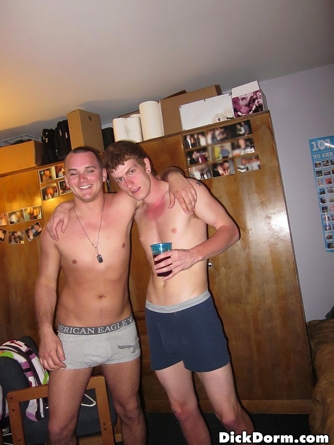 Check out these hot horny dudes suck and fuck in college real amateur pics #76934336