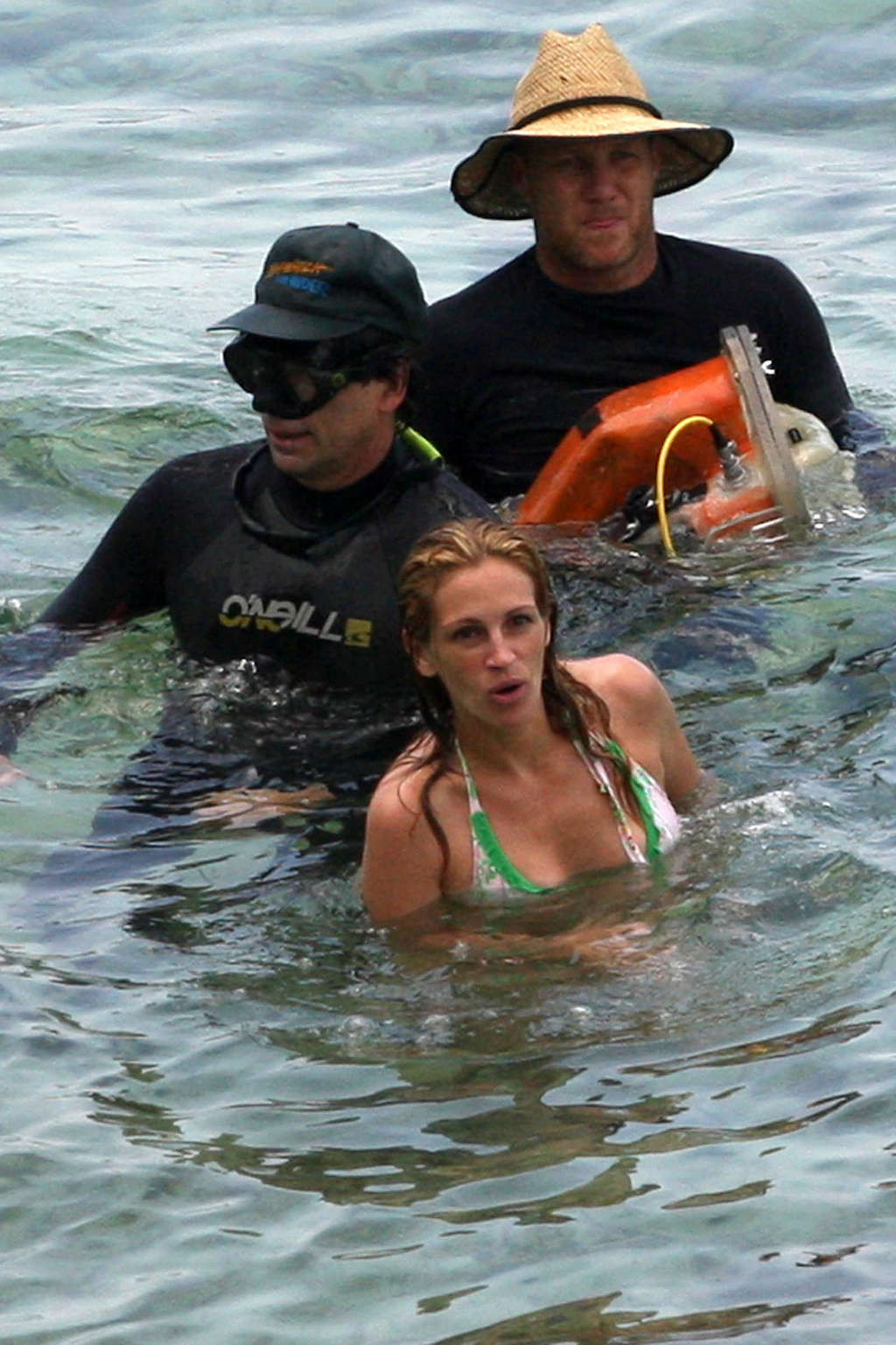 Julia Roberts exposing her tits in wet see thru shirt on film set #75376921