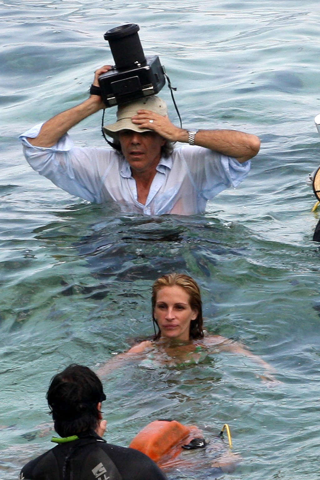 Julia Roberts exposing her tits in wet see thru shirt on film set #75376982