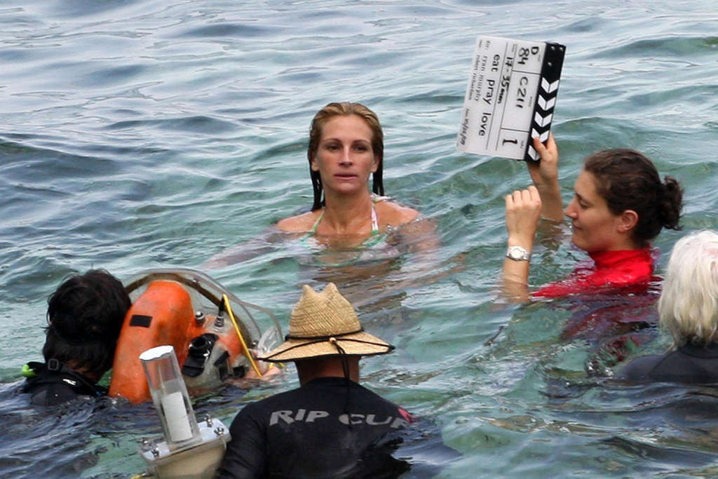 Julia Roberts exposing her tits in wet see thru shirt on film set #75376990