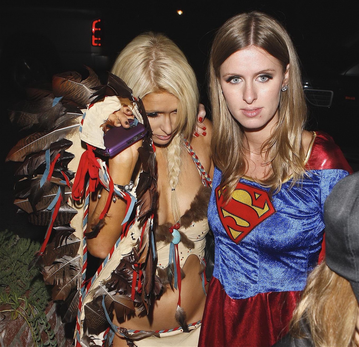 Paris Hilton nip slip alla festa di Halloween di pb mansion
 #75328452