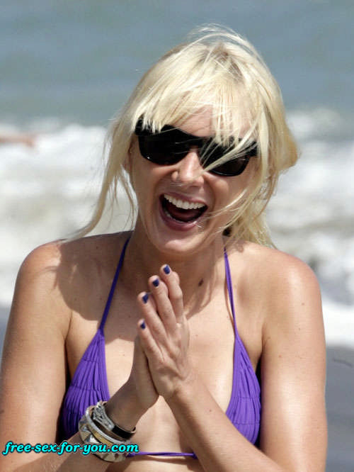 Kimberly Stewart showing her nice ass in skimpy bikini on beach #75428302
