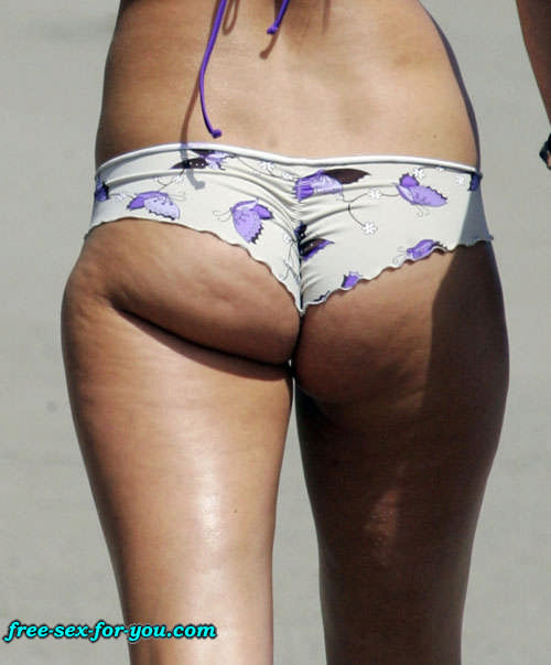 Kimberly Stewart showing her nice ass in skimpy bikini on beach #75428335