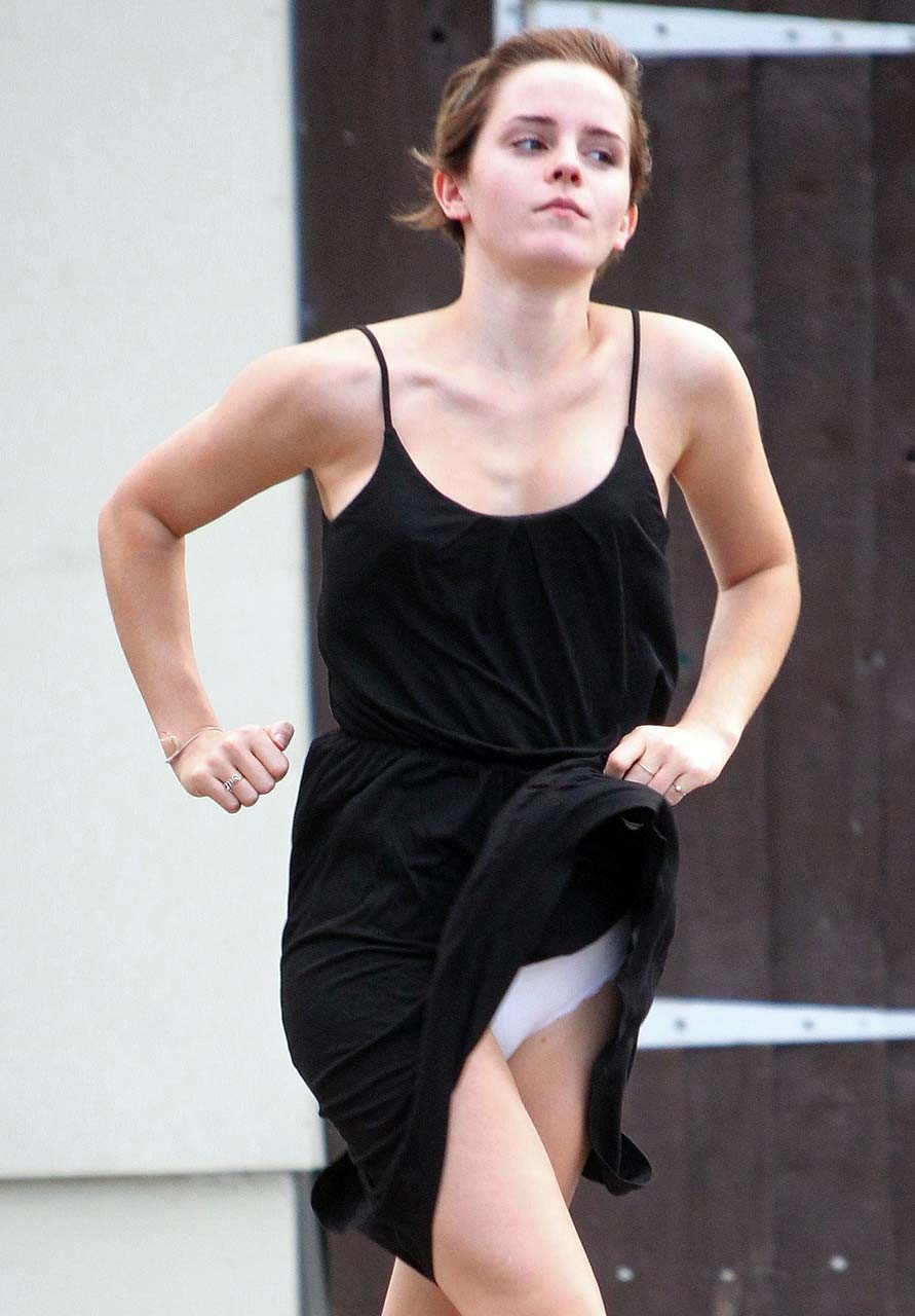 Emma Watson fucking sexy and hot paparazzi upskirt photos #75293204